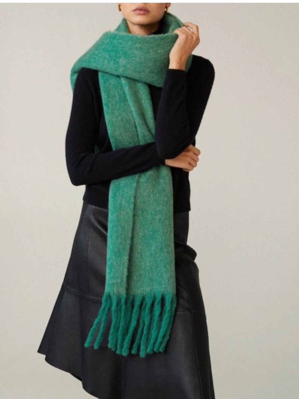 NWOT Mango Fringed Edge Wool-Blend Scarf in Green
